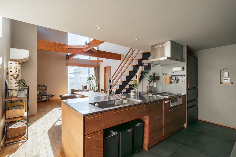 デザインと機能性が美しく調和した家05