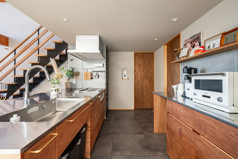 デザインと機能性が美しく調和した家06