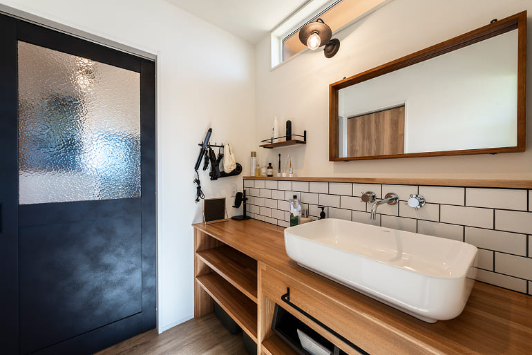 庭とリビングがゆるやかに繋がる平屋10