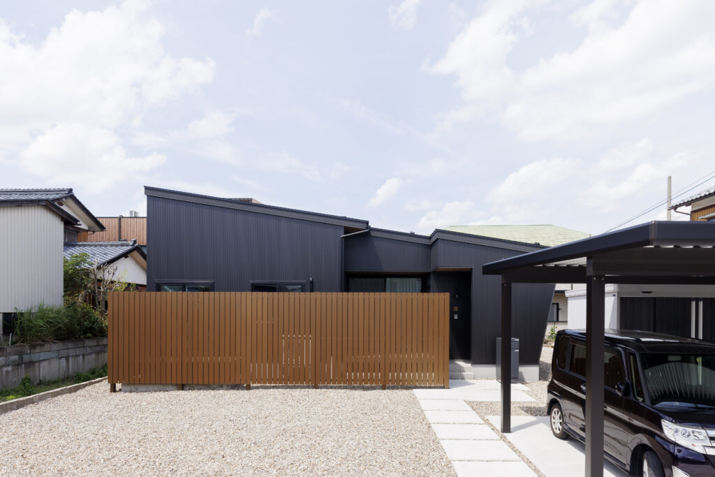 片流れ屋根が美しい住まい